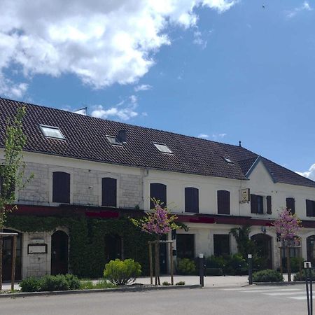 Auberge D'Ici Et D'Ailleurs Cressensac-Sarrazac Dış mekan fotoğraf