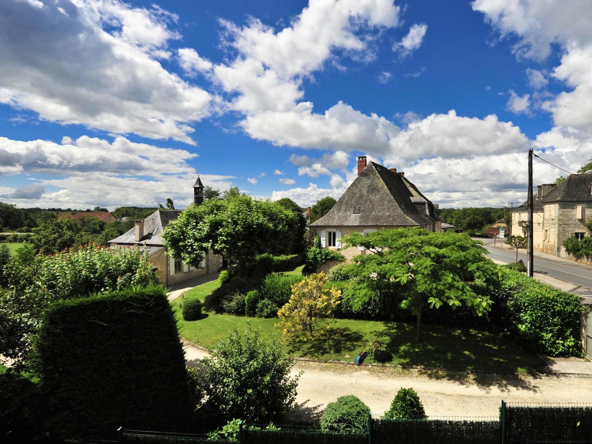 Auberge D'Ici Et D'Ailleurs Cressensac-Sarrazac Oda fotoğraf
